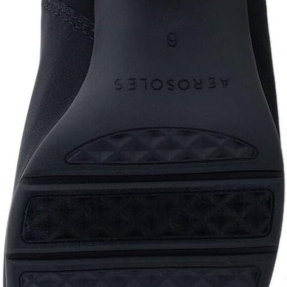 Stylish Calf High Womens Ankle Booties in Black Suede with Comfort Features - Picture 4 of 8